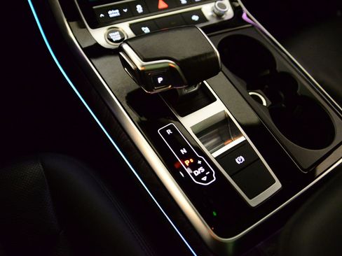 Used 2022 Audi Q7 Premium Plus w/ Premium Plus Package image 14