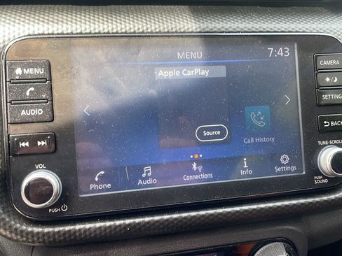 Used 2022 Nissan Kicks SV FWD image 16