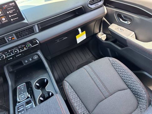 New 2026 Honda Pilot Sport image 12