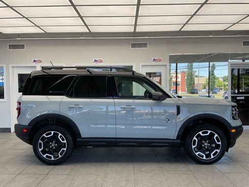 Used 2023 Ford Bronco Sport Outer Banks w/ Tech Package AWD/4WD image 4
