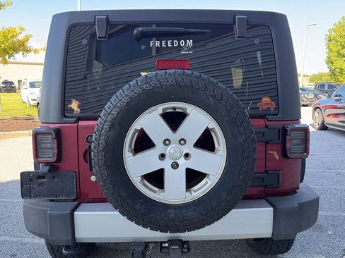 Used 2011 Jeep Wrangler Unlimited Sahara w/ Connectivity Group AWD/4WD image 6