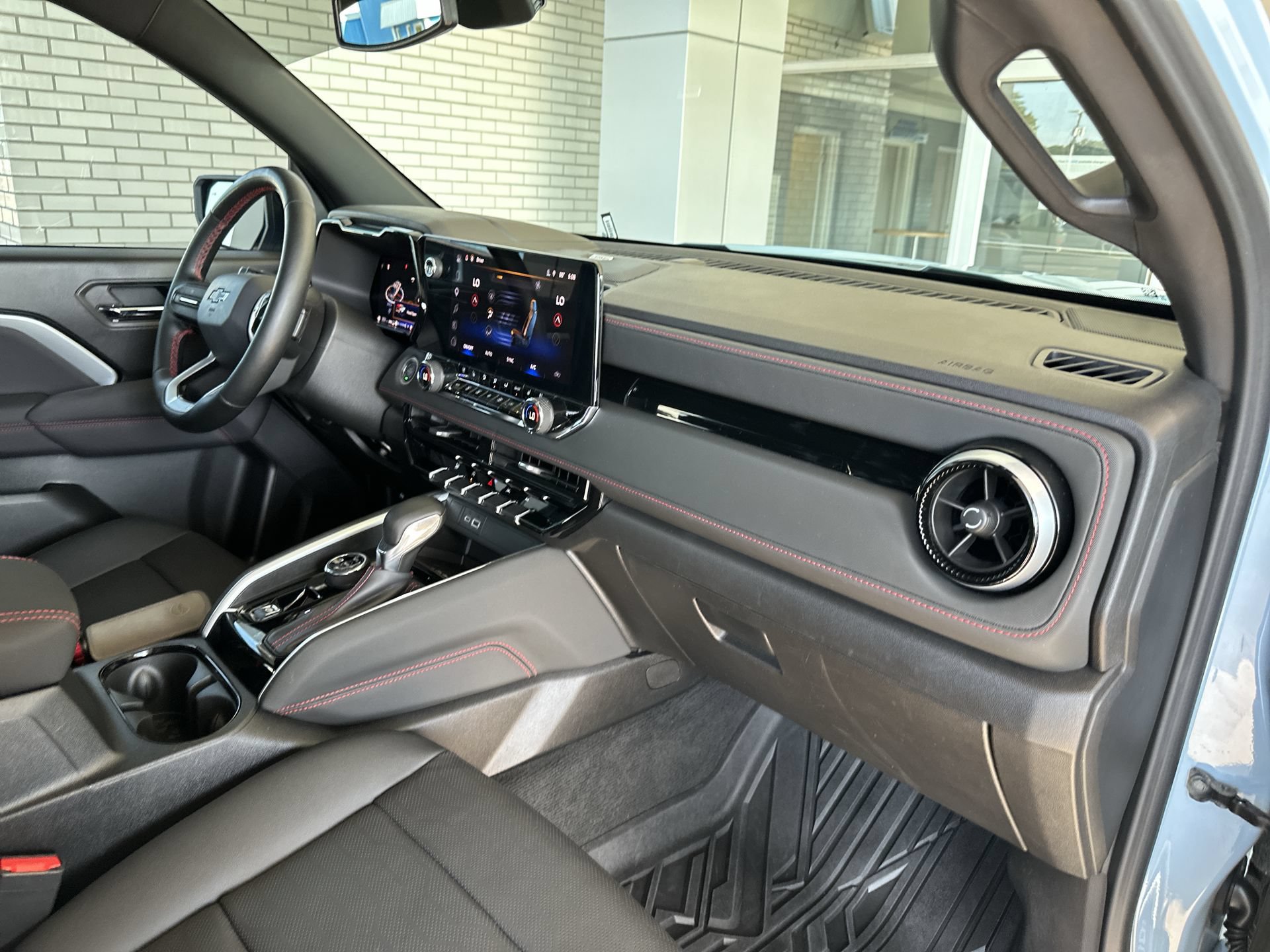 Certified 2025 Chevrolet Colorado Z71 w/ Technology Package AWD/4WD image 29