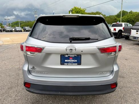 Used 2015 Toyota Highlander XLE AWD/4WD image 4