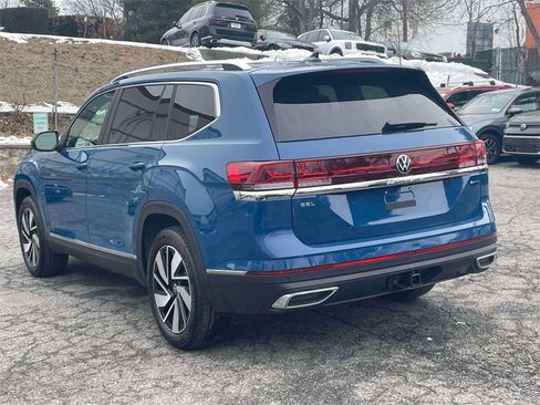 New 2025 Volkswagen Atlas SE image 8
