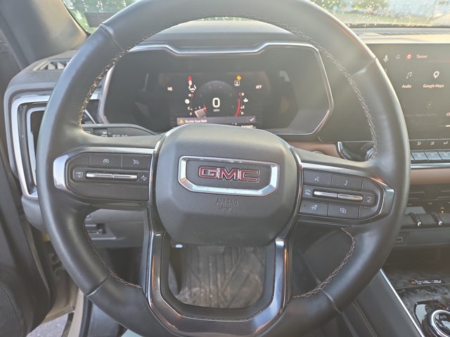 Used 2023 GMC Canyon AT4 w/ AT4 Premium Package AWD/4WD image 5
