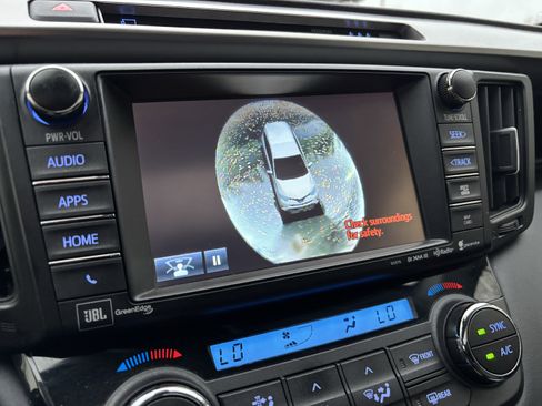 Used 2017 Toyota RAV4 Limited image 35