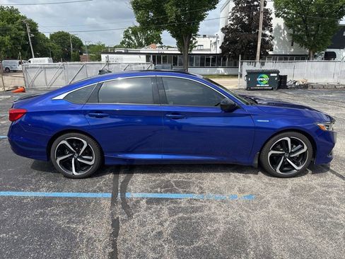 Used 2022 Honda Accord Sport image 6