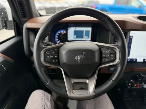 Used 2024 Ford Bronco Outer Banks image 15
