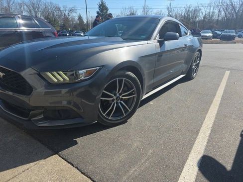Used 2017 Ford Mustang Premium image 1