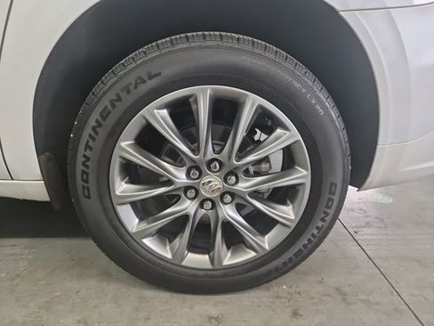 Used 2024 Buick Enclave Avenir w/ Avenir Technology Package image 9