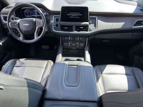 Used 2022 Chevrolet Suburban High Country AWD/4WD image 16