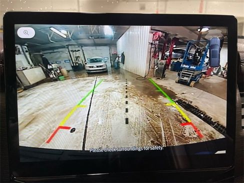 Used 2024 Ford Expedition Limited image 17