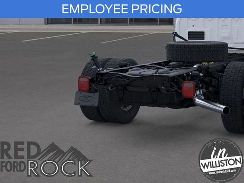 New 2025 Ford F550 4x4 Regular Cab Super Duty w/ XL Chrome Package image 21
