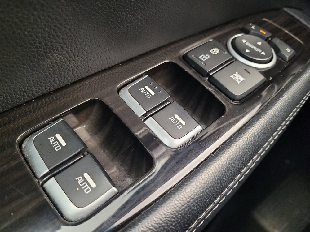 Used 2020 Kia Sorento FWD V6 image 27