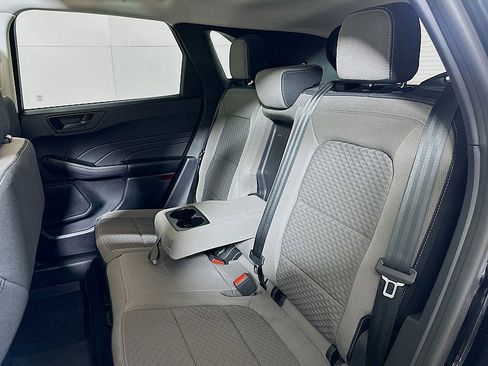 Used 2022 Ford Escape SE w/ SE Sport Appearance Package image 21