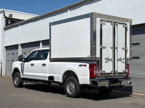 New 2026 Ford F250 XL w/ XL Chrome Package image 9