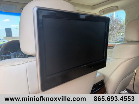 Used 2017 Lexus LX 570 4WD w/ Luxury Package image 22