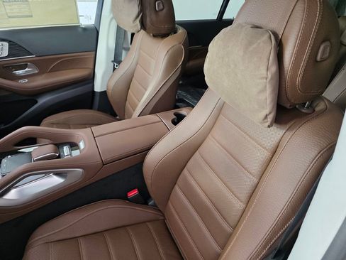 New 2026 Mercedes-Benz GLS 450 4MATIC image 8