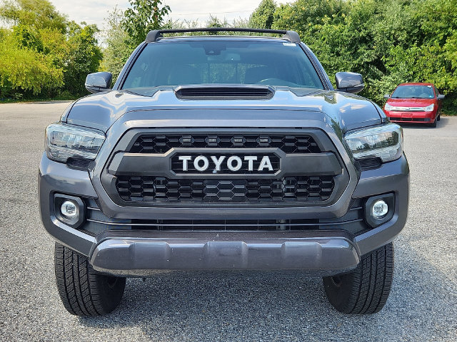 Used 2022 Toyota Tacoma TRD Sport w/ Technology Package AWD/4WD image 2