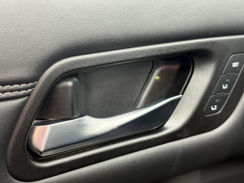 Used 2023 Nissan Pathfinder Platinum w/ Lighting Package (N93) image 34