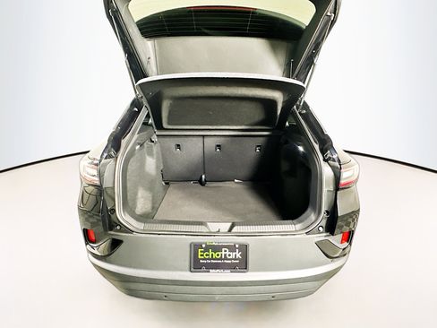 Used 2024 Volkswagen ID.4 2WD image 28