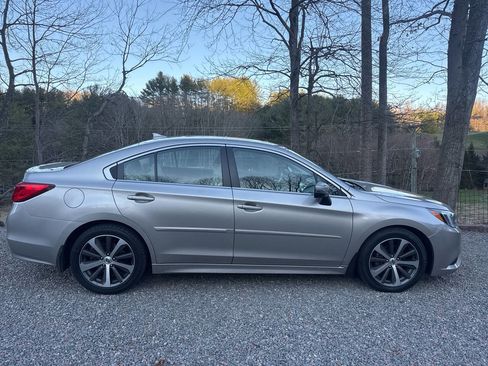 Used 2016 Subaru Legacy 2.5i Limited image 7