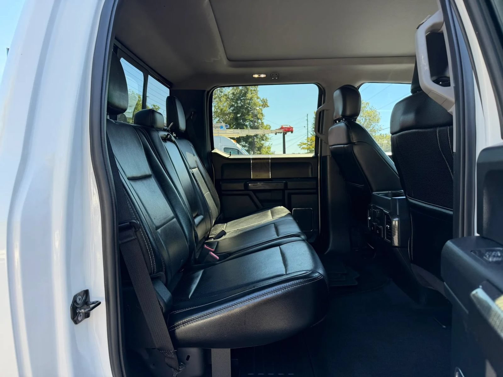 Used 2018 Ford F250 Lariat w/ Lariat Ultimate Package AWD/4WD image 14