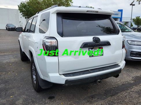 Used 2016 Toyota 4Runner Trail AWD/4WD image 4