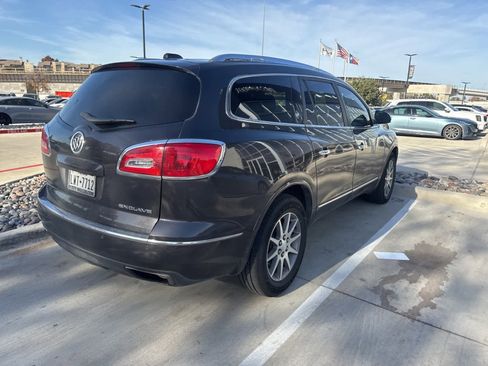 Used 2017 Buick Enclave Leather image 10
