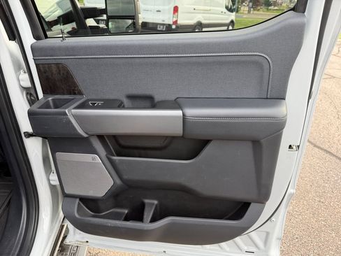 Used 2025 Ford F350 Lariat AWD/4WD image 21