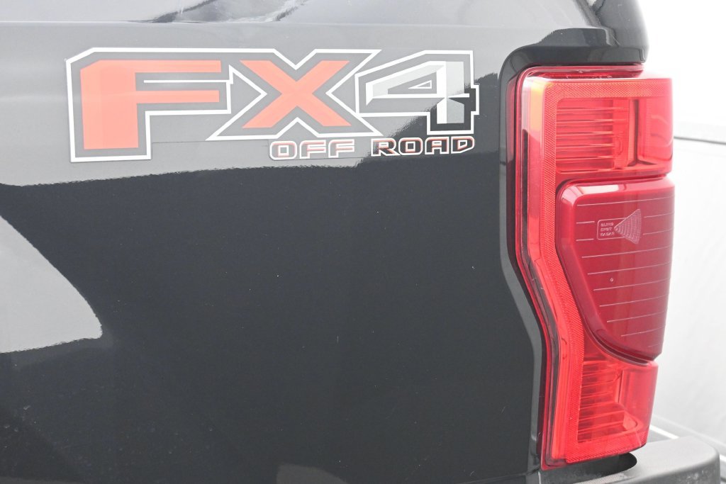 Used 2022 Ford F350 Lariat w/ Lariat Ultimate Package AWD/4WD image 28