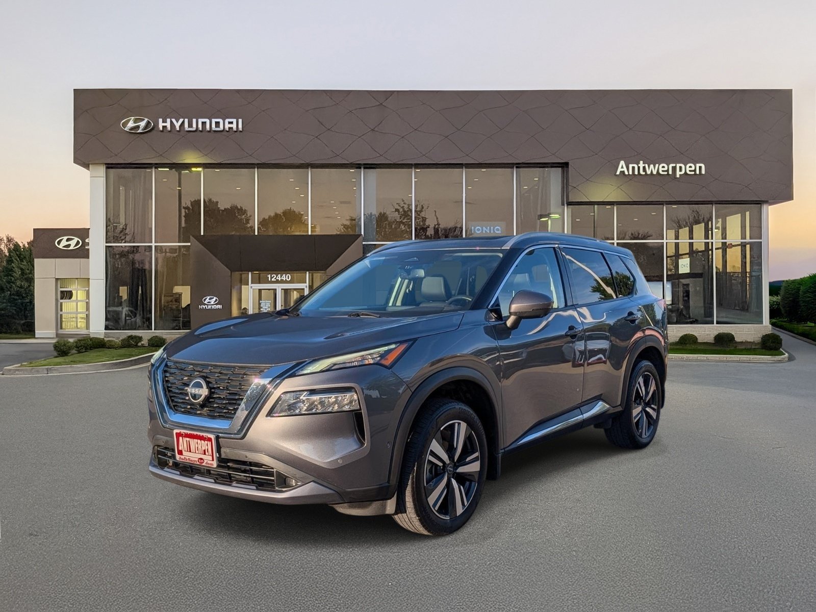 Used 2023 Nissan Rogue SL w/ SL Premium Package AWD/4WD image 7