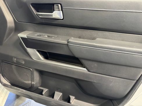 Used 2022 Toyota Tundra Platinum w/ Advanced Package image 7