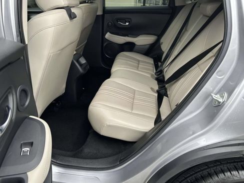 Used 2023 Honda HR-V EX-L image 10