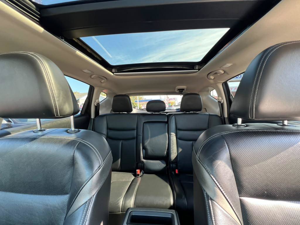 Used 2015 Nissan Murano Platinum w/ Platinum Technology Package AWD/4WD image 30