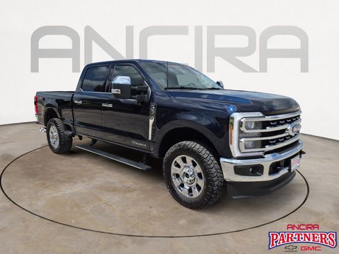 Used 2025 Ford F250 Lariat w/ Chrome Package image 1