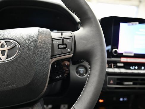 New 2026 Toyota Camry SE image 24