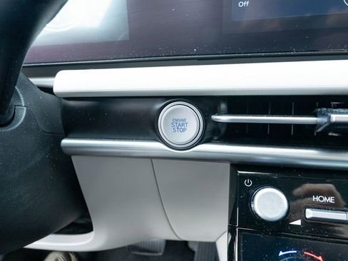 Used 2025 Hyundai Tucson SEL FWD image 23