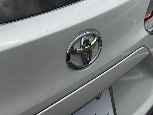 Certified 2024 Toyota Corolla Cross L FWD image 17