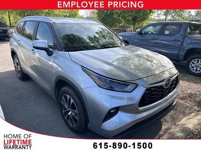Used 2023 Toyota Highlander XLE