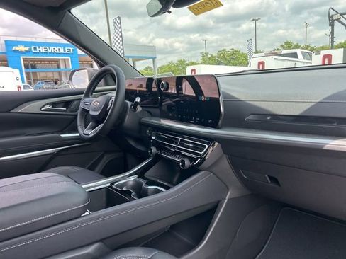 New 2026 Chevrolet Traverse LT FWD image 35