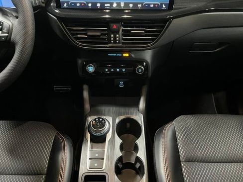 Used 2024 Ford Escape ST-Line w/ Tech Pack #1 AWD/4WD image 23