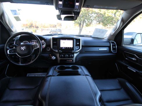 Used 2022 RAM 1500 Laramie image 14