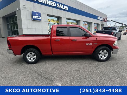 Used 2017 RAM 1500 Classic SLT image 6