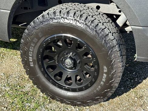 Used 2018 Ford F150 XLT w/ Equipment Group 302A Luxury image 8