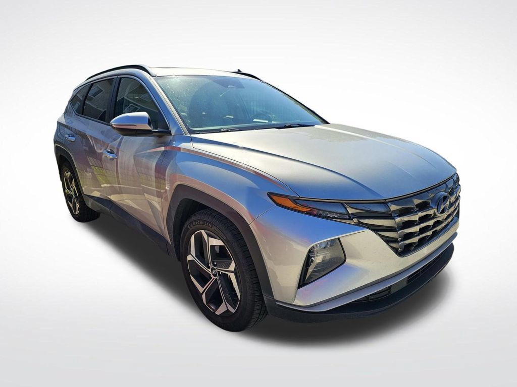 Used 2022 Hyundai Tucson SEL w/ Convenience + Premium Package FWD image 2