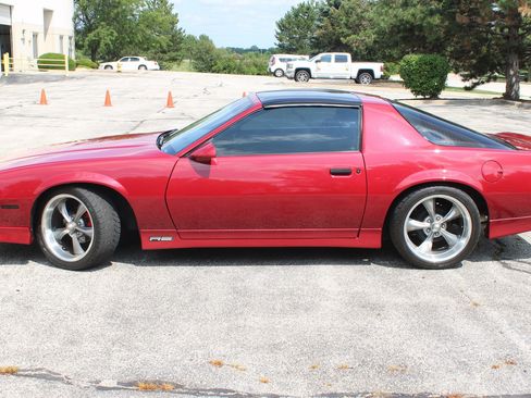 Used 1989 Chevrolet Camaro RS RWD image 23