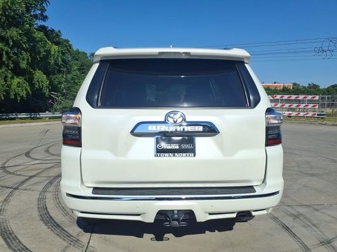 Used 2021 Toyota 4Runner Limited RWD image 4