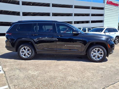 Used 2023 Jeep Grand Cherokee L Limited image 29