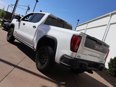 New 2026 GMC Sierra 1500 AT4X w/ AT4X AEV Edition AWD/4WD image 4